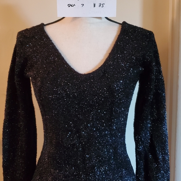 Sweater - Picture 4 of 4